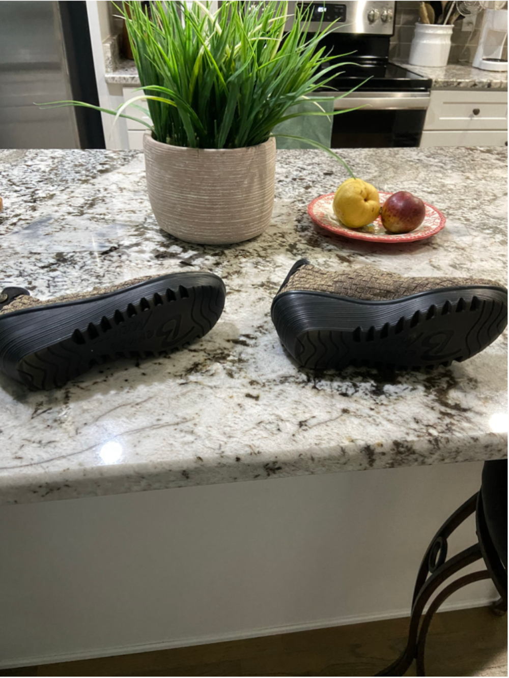 Bernie Mev 37EU, (converts to size 6 1/2 - 7 USA) - Picture 4 of 5